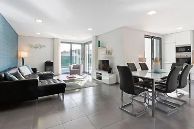 Luxusvilla mit privatem Pool