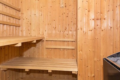 Geräumiges Ferienhaus in Henne mit Sauna