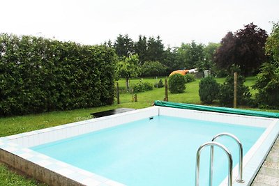 Schöne Zweizimmer-Ferienwohnung mit Pool im...