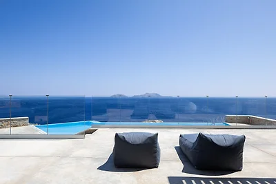 Seafront luxury villa,infinity pool & devine...