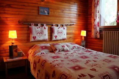 Wohnung im Dorf mit Blick auf die Pisten