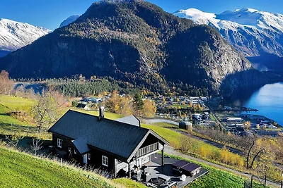 8 persone case ad Valldal-By Traum