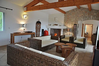 Ferienhaus mit Aussicht und privatem Pool