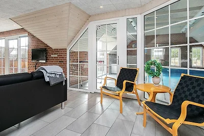 12 person holiday home in Ringkøbing