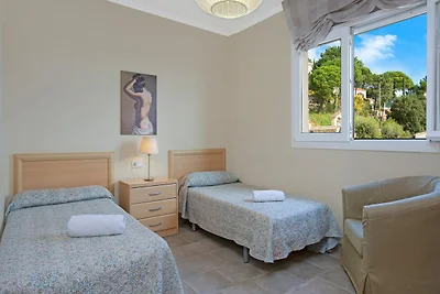 Villa an der Costa Brava mit Pool & Meerblick
