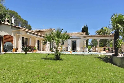 Villa indipendente con piscina privata