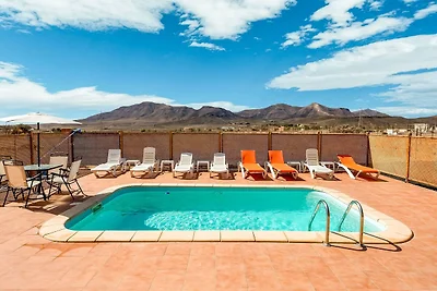 Belvilla by OYO Chalet en Tuineje f�r 6...