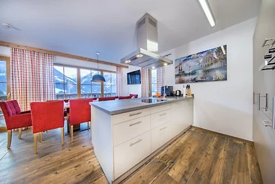 Luxe chalet met 5 badkamers, vlakbij een...