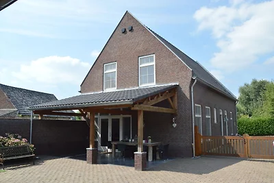 Luxuswohnung in Posterholt mit Terrasse