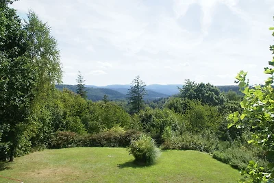 Chalet in Hommert mit Garten
