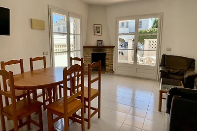 Wohnung in LEscala mit Terrasse