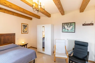 Agriturismo d'epoca con piscina, nei luoghi d...