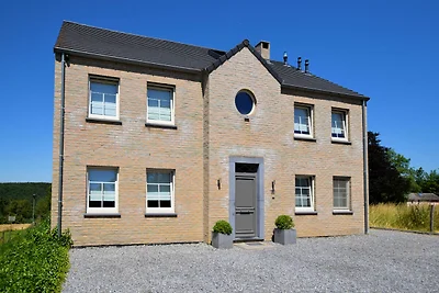 Villa in Durbuy mit Schwimmbad