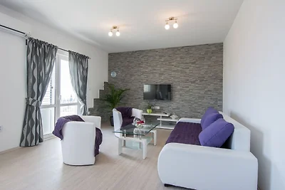 Moderne Ferienwohnung in Seget Donji mit...