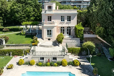 Villa in Cannes mit Pool und Meerblick