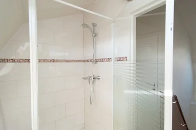 Dom wakacyjny blisko wybrzeża i lasu