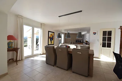 Stilvolle Villa mit privatem Pool