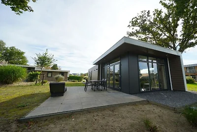 Ferienhaus in Mol mit Terrasse und Wifi