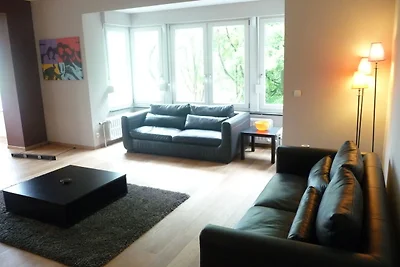 Gemütliches Ferienhaus in Falaën mit Terrasse