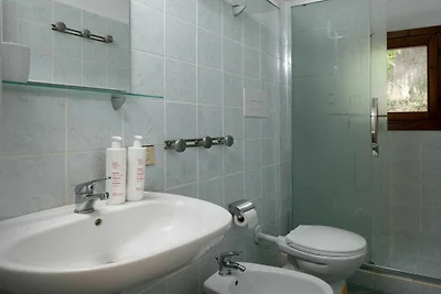 Apartament w San Teodoro z tarasem