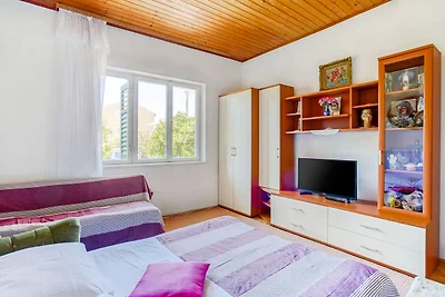 Wohnung in Sibenik in der Nהhe von Sea Beach