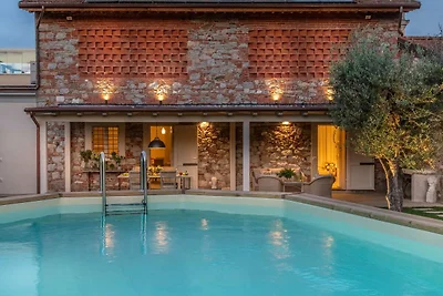 Villa bei Lucca mit Pool und Sauna