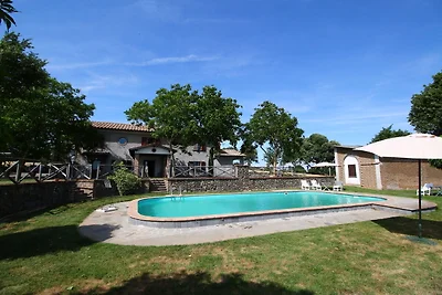 Agriturismo con piscina privata