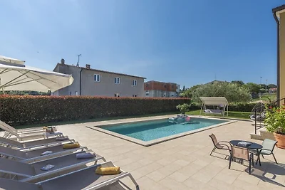 Villa in Poreč mit Schwimmbecken
