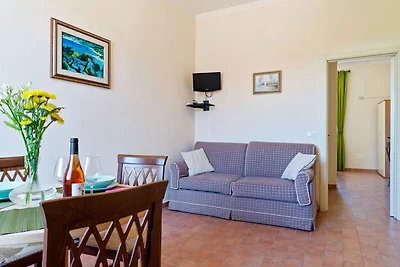 Appartamento con piscina, giardino, BBQ e...