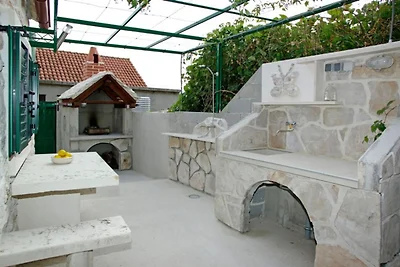 Menego Lodge Bol - Holiday Home with Terrace