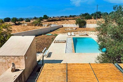 Lush Holiday Home in Ragusa with Pool & Antiq...
