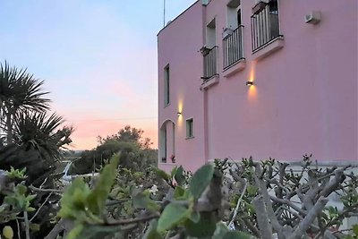 Comfortable Cottage in Siracusa with Swimming...