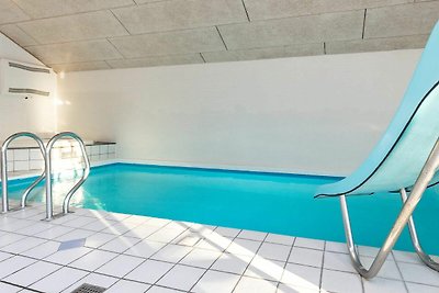 Idyllisches Ferienhaus mit Swimmingpool in Ve...