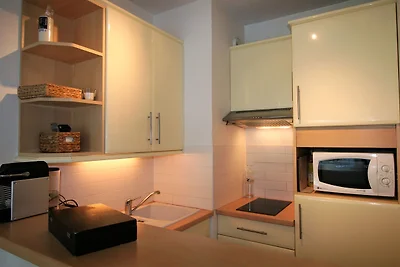 Modernes Appartement mit Schwimmbad