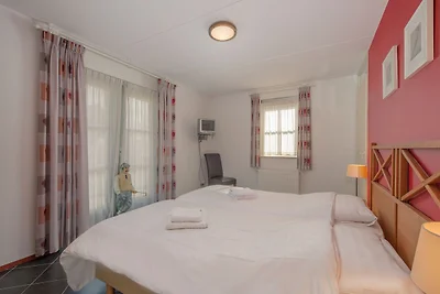 Freistehendes Ferienhaus mit 2 Bädern, 2 km v...