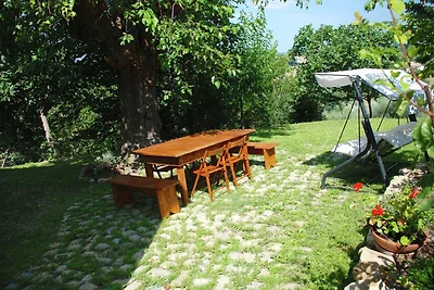 Caratteristico casale a Barchi (Marche)