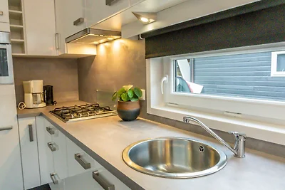 Chalet mit holzbefeuertem Whirlpool in Zuna