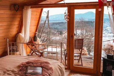 Rustic Refuge Glamping with Hot-Tub and Sauna...