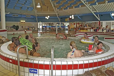 Renovierter einstöckiger Bungalow, 2 km vom M...