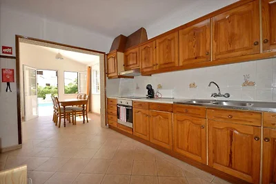 Schönes Ferienhaus in Vilamoura mit Grill