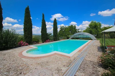 Exquisite Villa mit privatem Pool