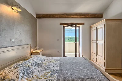 Authentic Villa Banić - Four Bedroom Villa Wi...