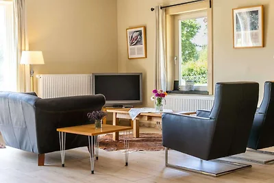 Ferienhaus am Waldrand und am Fluss Maas.