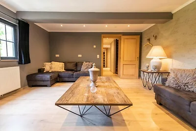 Appartamento a Coo con vista lago