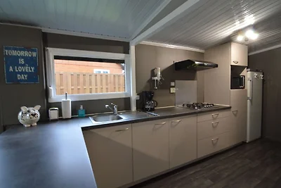 Modernes Ferienhaus direkt am See gelegen
