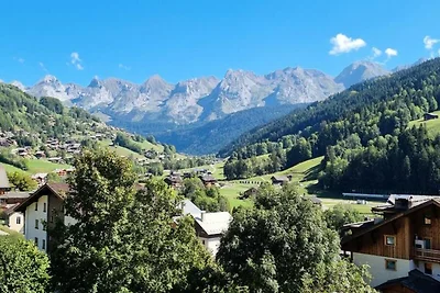 4 camere per 9 persone