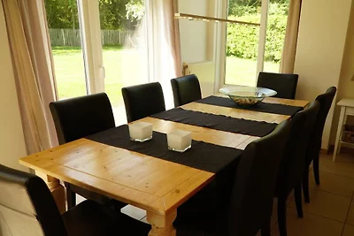 Villa in RZ Kamperland mit Schwimmbecken