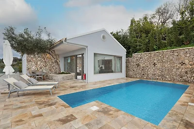 Nuova Villa di Lusso con Piscina Privata