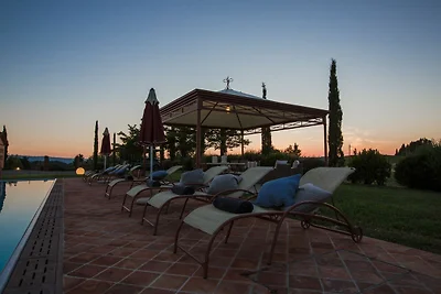 Piacevole villa a Peccioli con piscina...