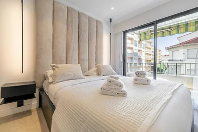 Schöne Wohnung – Klimaanlage – 2 Schlafzimmer...